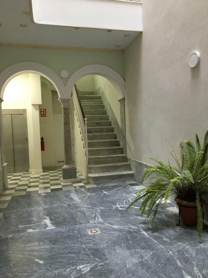 Apartamento Nuevo En Casa Tipo Palacio Cádiz Exteriör bild